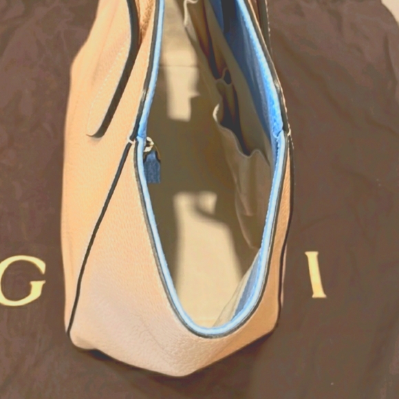 💖💖 ➡️➡️ Gucci Leather Medium Swing Tote Bag with Hang Tag and Foil Monogram - Picture 12 of 14